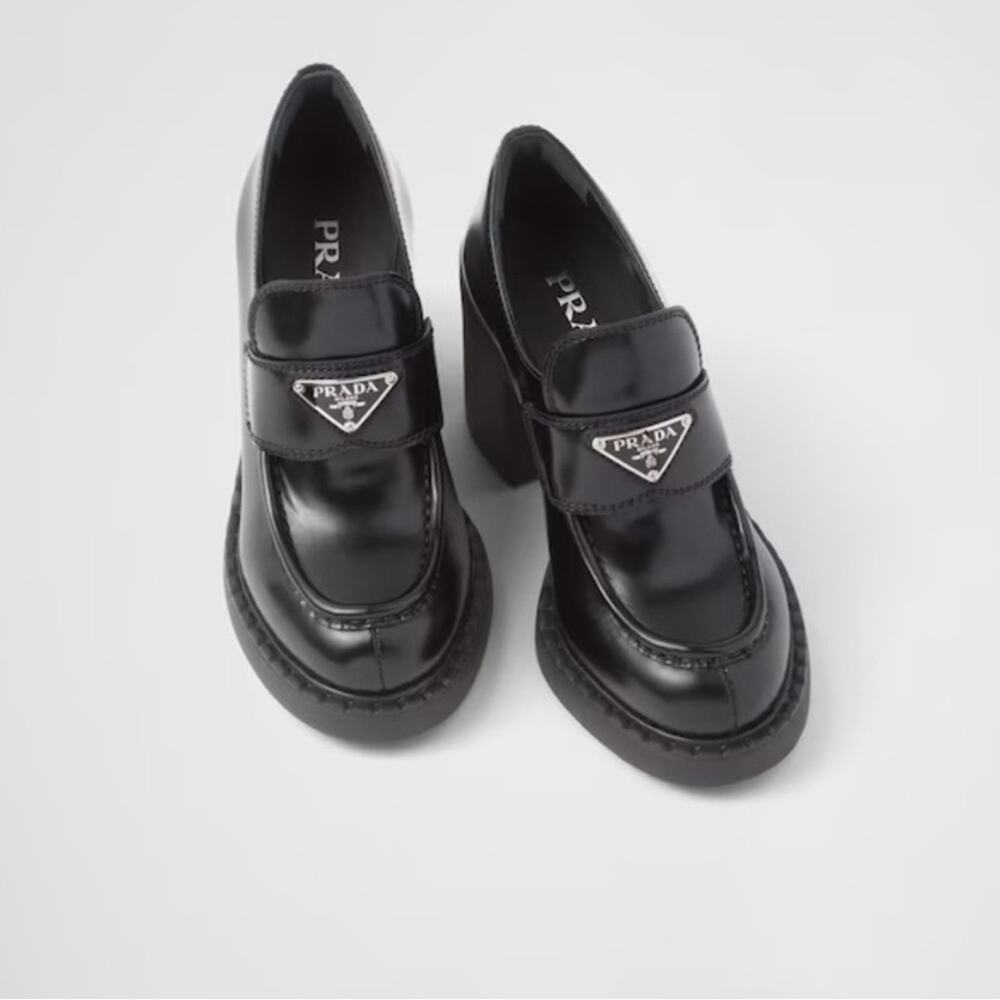 Prada Chocolate Brushed Black Leather Heeled Loafers Size: 40 - Picture 3 of 14
